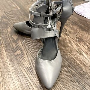 Charlotte Russe Gray Heels size 9